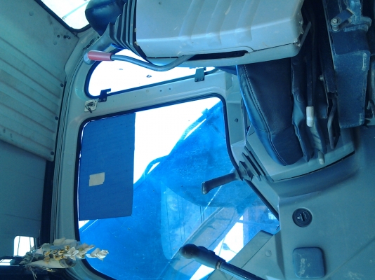 kobelco Sk200 _6 super แอรเย้นไฟฟ้าครบ kobelco Sk200 _6 super แอรเย้นไฟฟ้าครบ