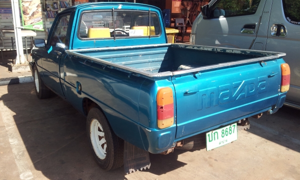 ขาย มาสด้า สี่ขอ ห้าเกียร์ สวยๆ  ครับ