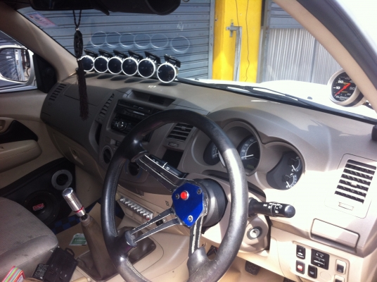 ขายวีโก้แต่งสวยปี06ขาย570000บาทรถมือเดียว