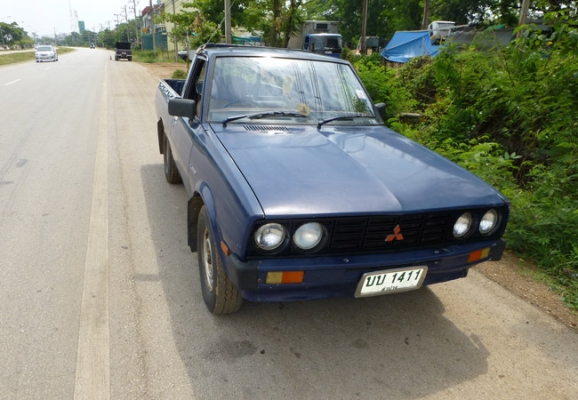 mitsubishi L200 ไฟกลม ช่วงสั้น