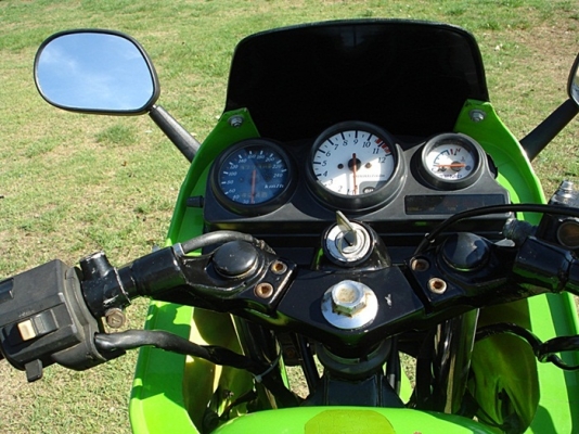 ขาย KR 150 ปี 39 ทะเบียนเต็ม ๆ ซักคันครับ ขาย KR 150 ปี 39 ทะเบียนเต็ม ๆ ซักคันครับ