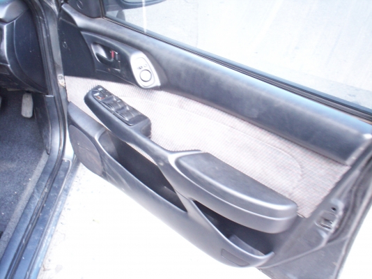 ขายรถโตโยต้าโคโรน่า ปี99ท้ายโด่งST190สีเทา เกียร์ออโต้ แก๊สLPG ราคา179,000บาท