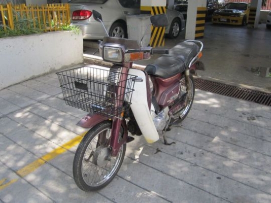 ขาย/แลกด่วนๆ Honda c900 &lsquo;Custom&rsquo; สตาร์ทมือ สวยแบบเดิมๆพร้อมใช้ เครื่องดีมาก เล่ม+ชุดโอนครบครับ กทม.