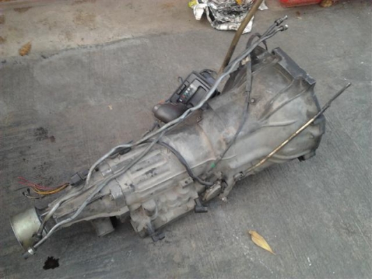 4000 มาเอาไปเลยไม่มีที่เก็บ ขายเกียร์ออโต้ ปาเจโร่ เครื่อง4D56 mitsubishi สตราด้าครบชุด