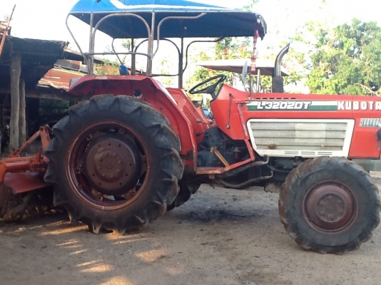 คูโบต้า L3202 4 WD 2 เพลาพร้อมโรตารี่ปั่นนา สภาพเดิมๆใช้งานได้ปรกติ