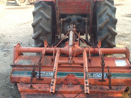 คูโบต้า L3202 4 WD 2 เพลาพร้อมโรตารี่ปั่นนา สภาพเดิมๆใช้งานได้ปรกติ