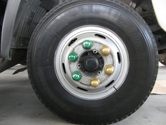 ขาย 6ล้อ ฮีโน่ เมก้า 175 แรง ยาว 5.50 ปี 2010 สภาพสวยเดิมเครื่องดี พร้อมใช้งาน ชมก่อนได้ครับ สนใจติดต่อ 081-9425443