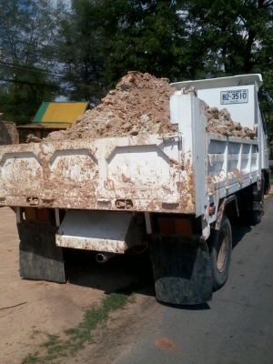 ขายรถ6ล้อดั้ม HINO KR เครื่องHO7C 185แรง พร้อมโอนครับ