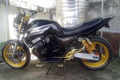 ขายsf400 แต่ง สวยดุ ท่อเสียงนุ่ม สภาพดี อิน+สพม 67000ต่อรองได้