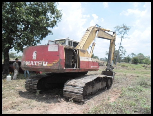 แมคโคร โคมัสสุ PC 200-5 สภาพดี สวยๆ