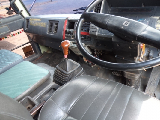 ขายรถ6ล้อดั้มอีซูซุร็อก เครื่อง175แรง สภาพสวยๆพร้อมใช้งานคับ