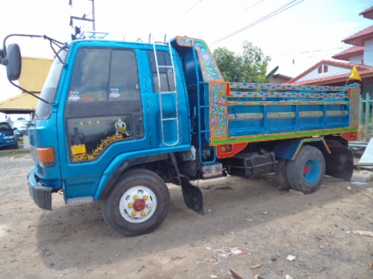 ขายรถ6ล้อดั้มอีซูซุร็อก เครื่อง175แรง สภาพสวยๆพร้อมใช้งานคับ