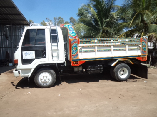 ขายรถ6ล้อดั้มอีซูซุร็อก เครื่อง175แรง สภาพสวยๆพร้อมใช้งานคับ