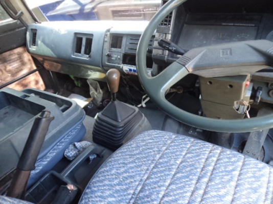 ขายรถ6ล้อดั้มอีซูซุร็อก เครื่อง175แรง สภาพสวยๆพร้อมใช้งานคับ