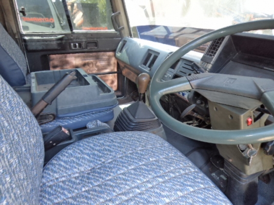 ขายรถ6ล้อดั้มอีซูซุร็อก เครื่อง175แรง สภาพสวยๆพร้อมใช้งานคับ