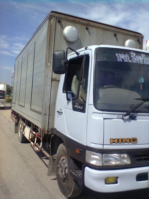 ขายรถ หกล้อกลาง FC 4 J ปี 40 เครื่อง140 แรงตามสภาพครับ