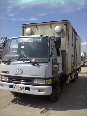 ขายรถ หกล้อกลาง FC 4 J ปี 40 เครื่อง140 แรงตามสภาพครับ