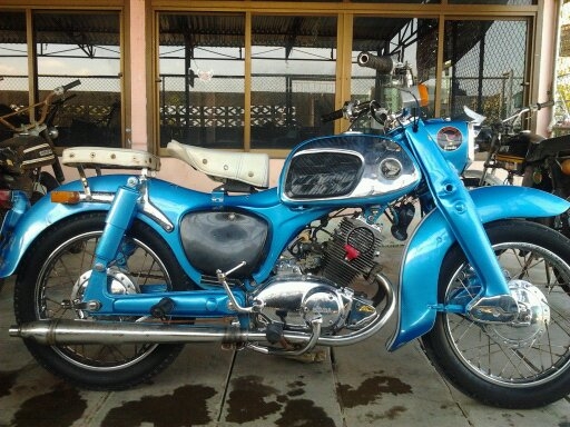 HONDA หมู C 95 เครื่องดี สีสวย ชุบเยอะ  ระบบไฟติดครบ ราคาถูก