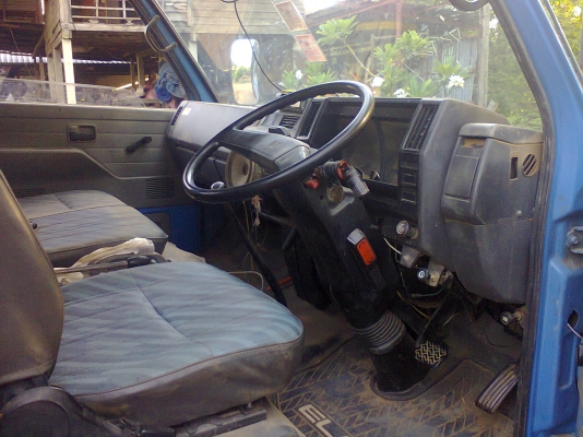 ขาย NPR 115 ดั้ม  4BD1  F หน้า-หลัง เกียร์ล็อกเสื้อลาย 6 เกียร์ เครื่องดี แชชซสวย