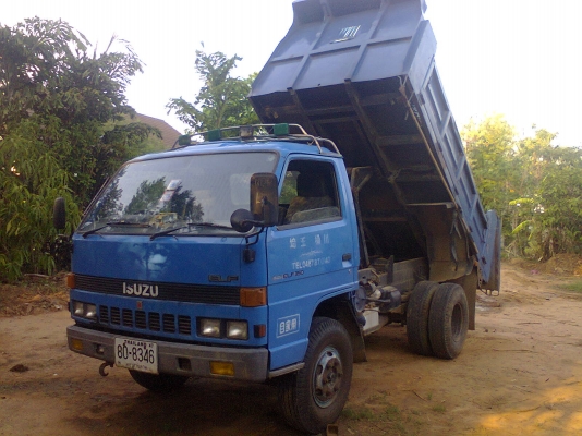 ขาย NPR 115 ดั้ม  4BD1  F หน้า-หลัง เกียร์ล็อกเสื้อลาย 6 เกียร์ เครื่องดี แชชซสวย