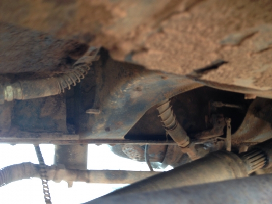 รถฮีโน่ 6 ล้อดั้ม 168 แรงม้า   สนใจติดต่อ 081 - 6079515