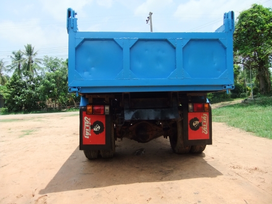 ขายด่วนดั้มพ์  6 ล้อรุ่นกลาง 5 คิวพร้อมใช้งาน ราคาสุดคุ้ม