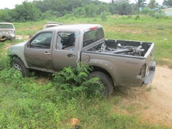 ขาย อะไหล่หลายรายการ รื้ออะไหล่ขายทั้งคัน Dmax HILANDER เครื่อง 3000 ขาย อะไหล่หลายรายการ รื้ออะไหล่ขายทั้งคัน Dmax HILANDER เครื่อง 3000