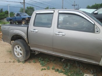 ขาย อะไหล่หลายรายการ รื้ออะไหล่ขายทั้งคัน Dmax HILANDER เครื่อง 3000 ขาย อะไหล่หลายรายการ รื้ออะไหล่ขายทั้งคัน Dmax HILANDER เครื่อง 3000