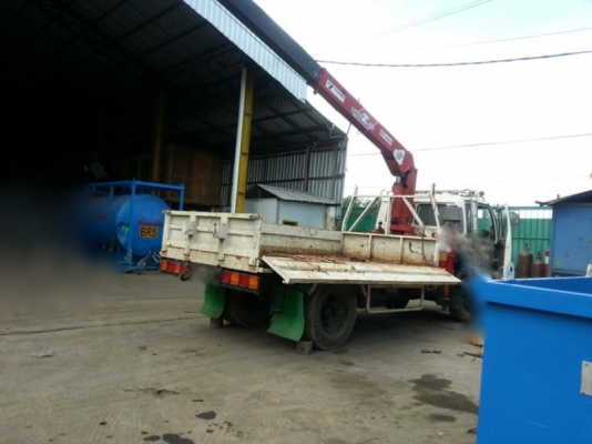 รถฮีโน่ 6 ล้อ ติดเครน 3.5 ตัน 130 แรงม้า  สนใจติดต่อ 081 - 6079515