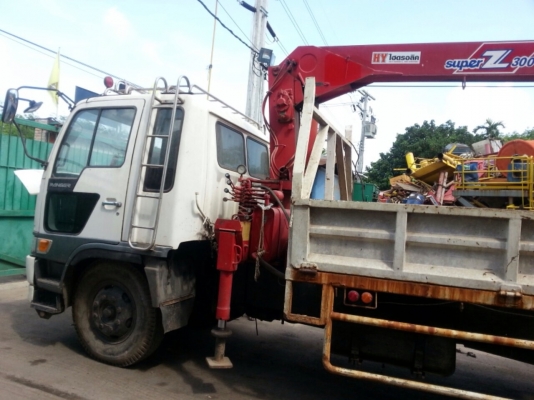 รถฮีโน่ 6 ล้อ ติดเครน 3.5 ตัน 130 แรงม้า  สนใจติดต่อ 081 - 6079515