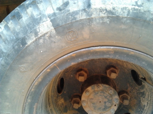 ขาย แต๋น6ล้อใหญ่ๆ ไม่ดั๊ม เครื่องใหม่ KUBOTA RT140+PLUS  14แรง ไม่มีเยิ้ม ช่วงล่างใหญ่ หน้า-หลัง NKR110 คัสซีหน้า5 วางเหล็กเสริมบนหน้า5 เกียร์ใหญ่ 115 เกียร์กลาง ROCKY !!! กระบะเหล็กทั้งลูก ยาว 3.8ม.กว้าง1.9ม.สูง1.7ม. สภาพดี พร้อมใช้ พร้อมลุยงานหนัก จัดอ้