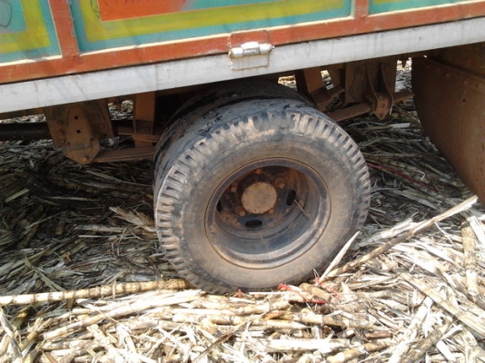 ขาย แต๋น6ล้อใหญ่ๆ ไม่ดั๊ม เครื่องใหม่ KUBOTA RT140+PLUS  14แรง ไม่มีเยิ้ม ช่วงล่างใหญ่ หน้า-หลัง NKR110 คัสซีหน้า5 วางเหล็กเสริมบนหน้า5 เกียร์ใหญ่ 115 เกียร์กลาง ROCKY !!! กระบะเหล็กทั้งลูก ยาว 3.8ม.กว้าง1.9ม.สูง1.7ม. สภาพดี พร้อมใช้ พร้อมลุยงานหนัก จัดอ้