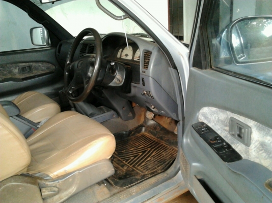 TOYOTA HILUX TIGER EXTRACAB 3.0 EFi MT ปี 44 รถบ้่านสภาพดีพร้อมใช้งาน รถคานหน้าตาเดิมไม่เคยชน ช่วงล่างระบบขับเคลื่อน 4 ล้อสภาพดีพร้อมใช้งาน เครื่องแน่นแรง ราคาต่อรอง