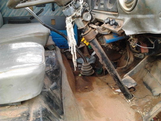 ***ขายแล้วครับขอบคุณ Truck2hand ขาย 6ล้อ ราคาเบาๆ ISUZU KS 110 เครื่อง4BE1 110 แรง แห้งดี แรงดี เกียร์ดี ช่วงล่างเดิมๆ 5น็อต หน้า-หลัง คัสซีดี  ภายในโอเค กระบะยาว4.30ม. พื้นเหล็ก คอกไม้(ไปใส่เอง) ยางดี6เส้น  ขายตามสภาพ จะให้สวย พร้อมใช้ ต้องเก็บอีกนิดหน่อ