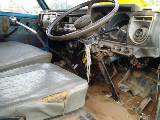 ***ขายแล้วครับขอบคุณ Truck2hand ขาย 6ล้อ ราคาเบาๆ ISUZU KS 110 เครื่อง4BE1 110 แรง แห้งดี แรงดี เกียร์ดี ช่วงล่างเดิมๆ 5น็อต หน้า-หลัง คัสซีดี  ภายในโอเค กระบะยาว4.30ม. พื้นเหล็ก คอกไม้(ไปใส่เอง) ยางดี6เส้น  ขายตามสภาพ จะให้สวย พร้อมใช้ ต้องเก็บอีกนิดหน่อ