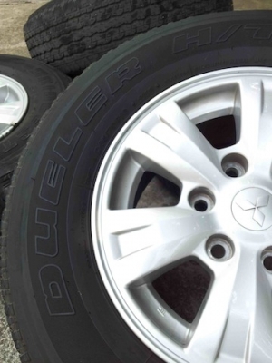 ขายแม็ก16 มิตซู ไทรทัน พร้อมยาง 245-70 R16 สภาพเดิม ๆ ขายแม็ก16 มิตซู ไทรทัน พร้อมยาง 245-70 R16 สภาพเดิม ๆ