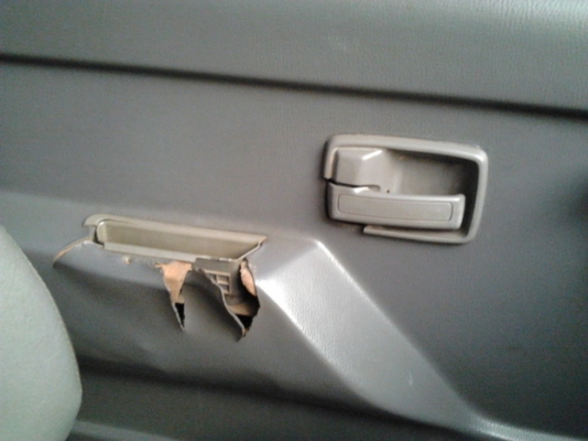 ***ขายแล้วครับขอบคุณ Truck2hand ขาย ขาย กระบะแค็ป มังกรทอง 2.5 "แป๊ะยิ้ม" ปี39/96 เครื่องมังกรทอง2.5ไดเร็กฯ 90HP แห้งๆ แรงดี ประหยัดจริง ช่วงล่างแน่น คัสซีสวย ไม่ผุไม่ดาม หน้า-หลังเดิมๆ สีมีเก็บมาแต่บาง ภายในดี มีตำหนิ มือจับประตูซ้ายนิดหน่อย คอ