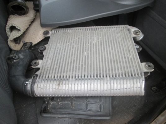 ขาย อินเตอร์เทอร์โบ Dmax เครื่อง 3000 วางบนเครื่องยนต์