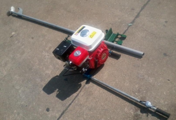 ขายเรือ 3 วา + เครื่อง 5.5 แรง  พร้อมขายของ