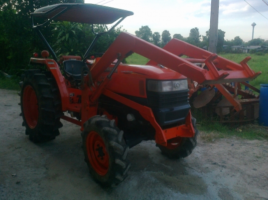 ขายรถไถ KUBOTA L4508 สภาพสวยๆ 1,8xx ช.ม.