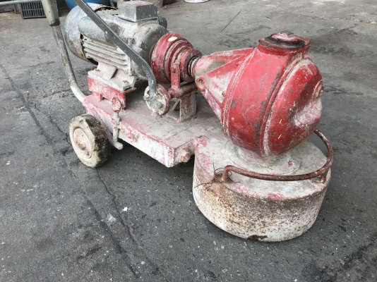 ขายเครื่องขัดหินขัด พร้อมมอเตอร์ 3HP. 220V ไฟบ้าน สภาพดี พร้อมใช้งาน มีล้อสึก 1ข้าง