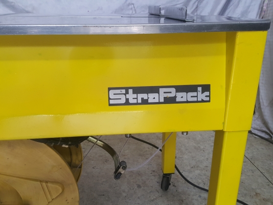 ขายเครื่องรัดกล่องกึ่งอัตโนมัติญี่ปุ่นStra Pack.