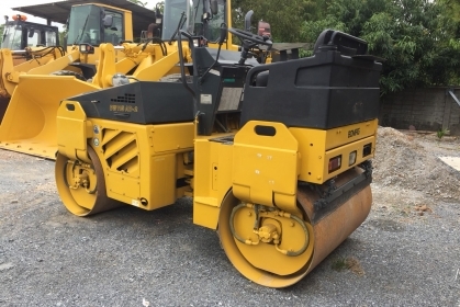 ขาย BOMAG BW115AD-2 นำเข้าจากญี่ปุ่น โทร.090-986-2521 อ๊อบ