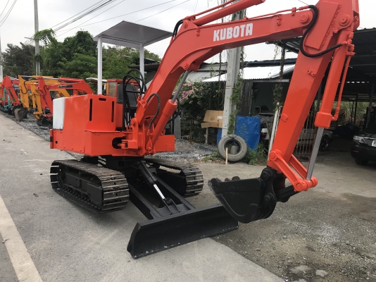 Kubota kh11hสภาพดีเก่าญี่ปุ่น มีใบอินวอยไม่เคยใช้ในไทย