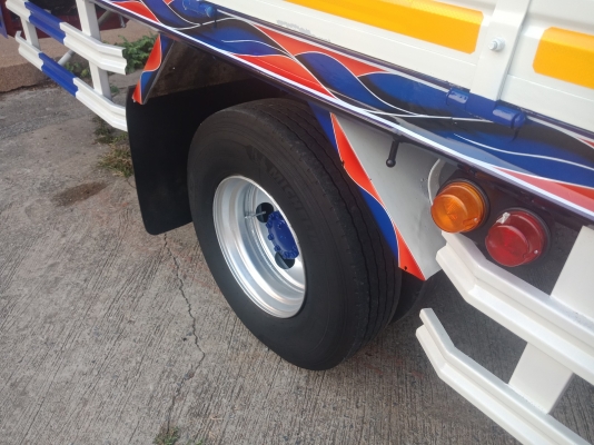 ISUZU FRR 210 แรง ยาว 6.5 เมตร ปรับสภาพพร้อมใช้งาน ISUZU FRR 210 แรง ยาว 6.5 เมตร ปรับสภาพพร้อมใช้งาน