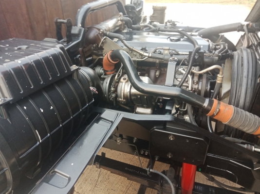 ISUZU FRR 210 แรง ยาว 6.5 เมตร ปรับสภาพพร้อมใช้งาน ISUZU FRR 210 แรง ยาว 6.5 เมตร ปรับสภาพพร้อมใช้งาน