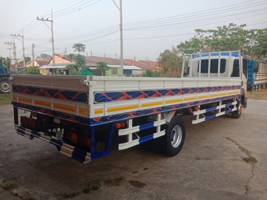 ISUZU FRR 210 แรง ยาว 6.5 เมตร ปรับสภาพพร้อมใช้งาน ISUZU FRR 210 แรง ยาว 6.5 เมตร ปรับสภาพพร้อมใช้งาน