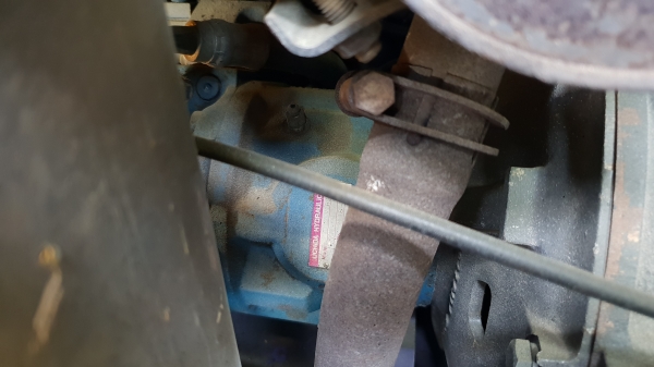 ขาย รถขุด KOMATSU รุ่น PC30FR มือสองญี่ปุ่น แทรกเหล็ก สลัก บูทเอวแน่น 100\% มีไลน์กระแทก สวยพร้อมใช้งาน มือถือ 0818753444