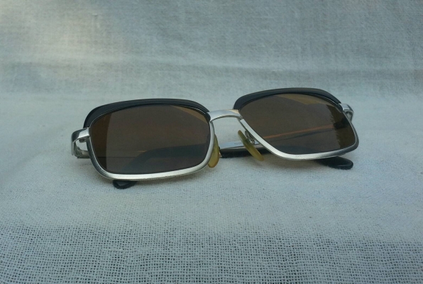 แว่นตาเยอรมันคลับมาสเตอร์ &#039;ทองขาว&#039; (White Gold Filled) 12 K สัดส่วนทองคำบริสุทธิ์ 50 \% เล