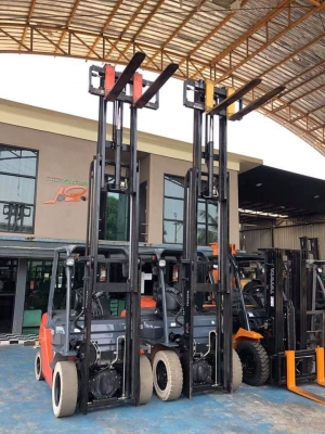ขายรถฟอร์คลิฟท์นำเข้าจากญี่ปุ่น Toyota 8FD25